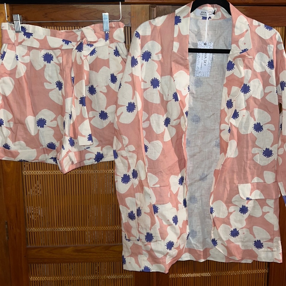 Fighting Eel Ava Sky Ala Marais Blazer & Shorts Sadie Linen Small NWT